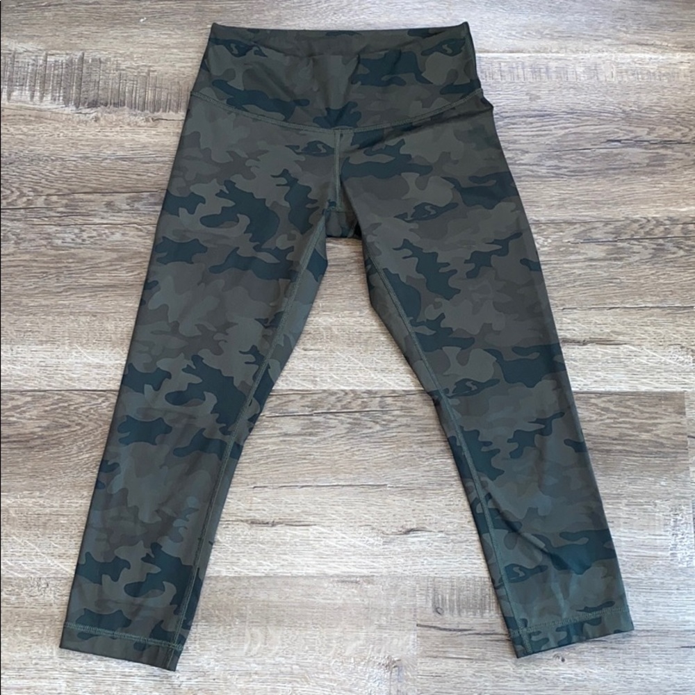 Lululemon camo army print leggings